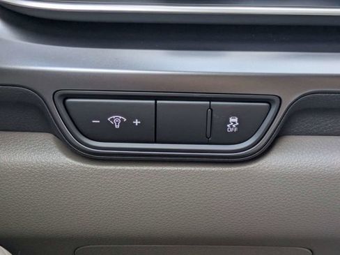 New 2026 Kia Carnival FWD image 24