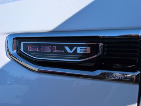 New 2025 GMC Sierra 1500 SLT w/ SLT Premium Plus Package image 4