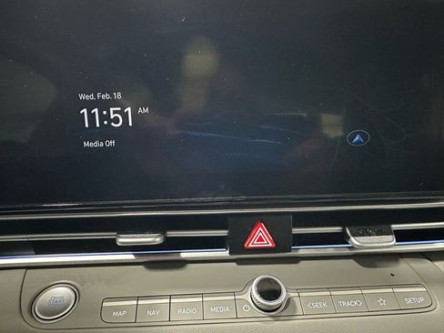 Used 2025 Hyundai Elantra SEL image 26