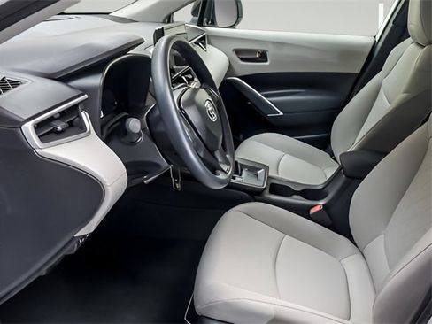 New 2026 Toyota Corolla Cross L image 9