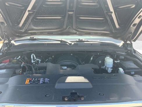 Used 2019 GMC Yukon XL Denali w/ Open Road Package AWD/4WD image 34