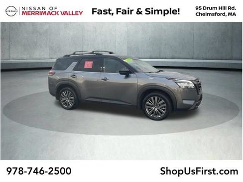 Certified 2024 Nissan Pathfinder SL w/ SL Premium Package AWD/4WD image 1