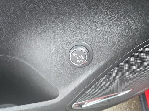 New 2025 Buick Envision Sport Touring image 8