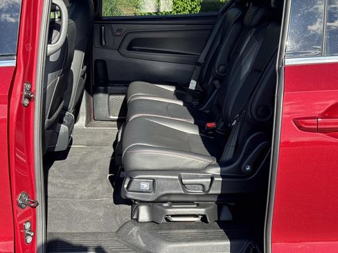 Used 2023 Honda Odyssey Sport image 23
