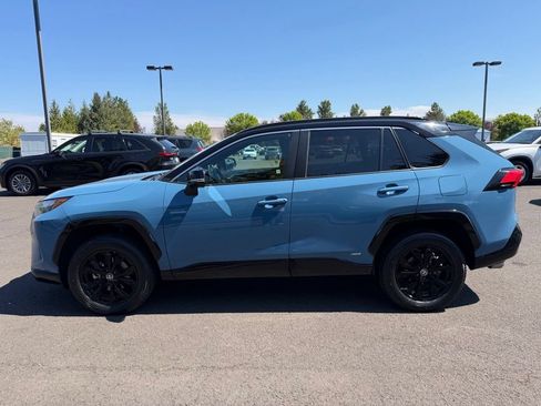 Used 2022 Toyota RAV4 XSE AWD/4WD image 5