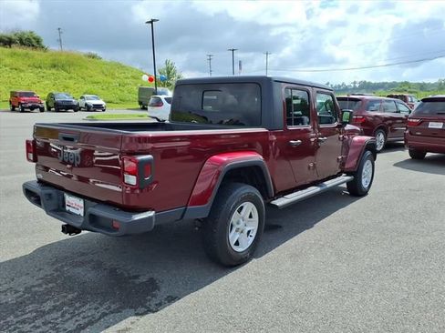 Used 2022 Jeep Gladiator Sport AWD/4WD image 6