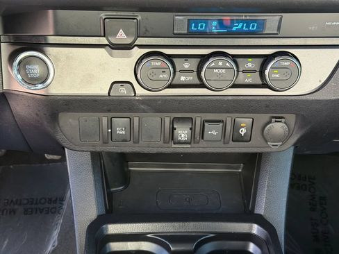 Used 2021 Toyota Tacoma TRD Sport RWD image 33