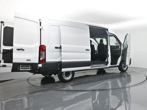 New 2026 Ford Transit 250 148 Medium Roof w/ Load Area Protection Package RWD image 5