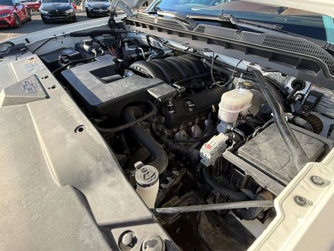 Used 2017 Chevrolet Silverado 1500 High Country image 24