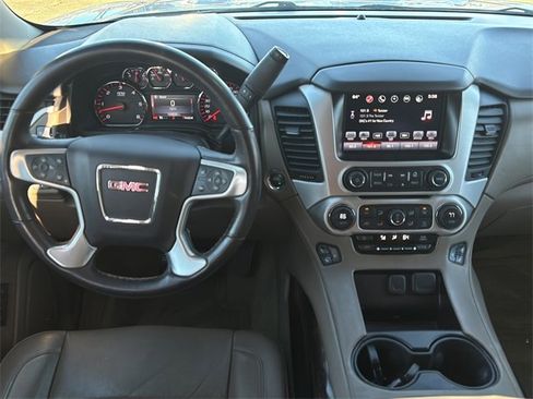 Used 2016 GMC Yukon XL SLT w/ Open Road Package image 17