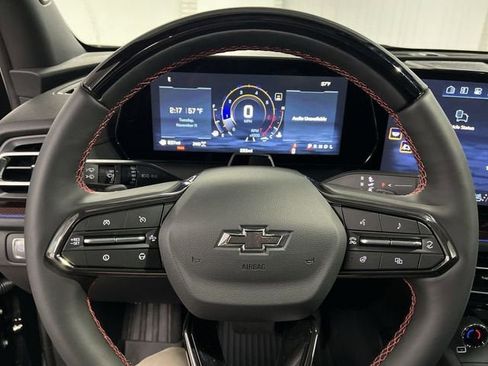 New 2026 Chevrolet Traverse RS w/ LPO, Floor Liner Package image 11