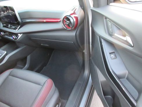 Certified 2025 Chevrolet Equinox RS w/ Convenience Package III AWD/4WD image 20