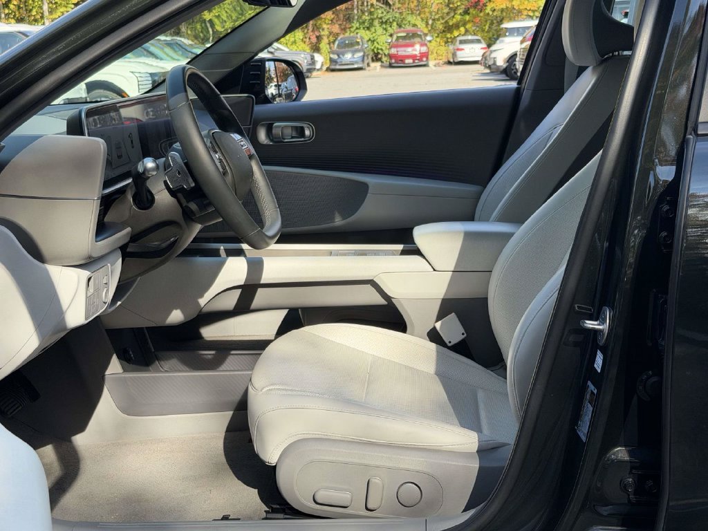 Used 2023 Hyundai Ioniq 6 SEL w/ Cargo Package AWD/4WD image 14