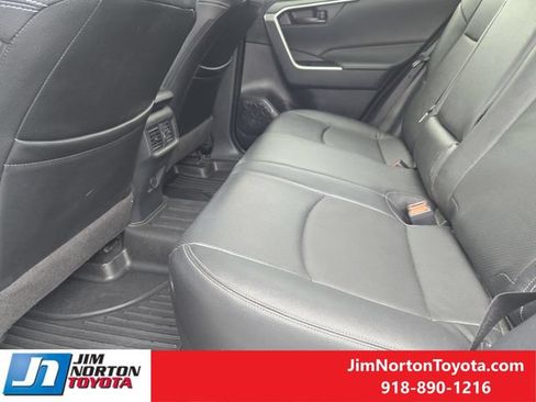 Used 2024 Toyota RAV4 LE AWD/4WD image 29