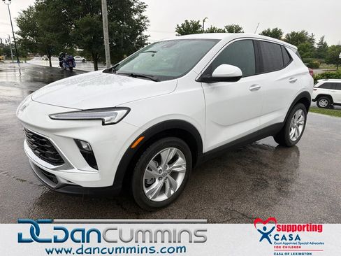 Used 2026 Buick Encore GX Preferred w/ Comfort Package FWD image 1