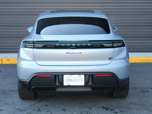 New 2025 Porsche Macan 4S Electric image 7