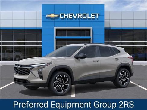 New 2026 Chevrolet Trax RS w/ Sunroof Package FWD image 2
