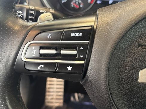 Used 2023 Kia Stinger GT2 image 14