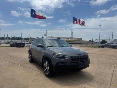 Used 2020 Jeep Cherokee Latitude w/ Quick Order Package 26F North