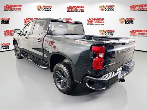 Used 2023 Chevrolet Silverado 1500 Custom Trail Boss AWD/4WD image 2