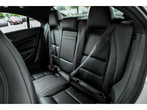 Used 2018 Mercedes-Benz CLA 250 image 14