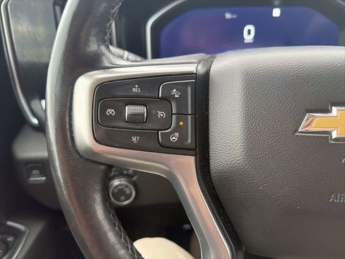 Used 2022 Chevrolet Silverado 1500 LT AWD/4WD image 38