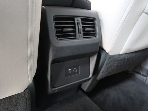 Used 2022 Nissan Rogue SV AWD/4WD image 42