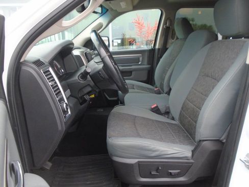 Used 2018 RAM 1500 Big Horn image 15