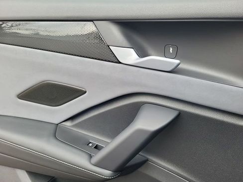 New 2026 Volkswagen Tiguan SE image 15