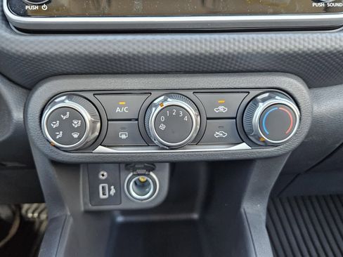 New 2025 Nissan Kicks Play S FWD image 10