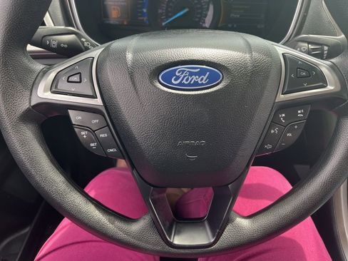 Used 2020 Ford Fusion SE FWD image 40