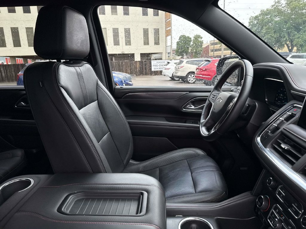 Used 2024 Chevrolet Suburban RST RWD image 11