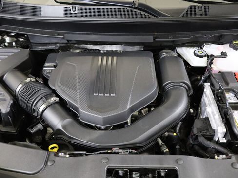 New 2026 Chevrolet Traverse Z71 w/ Enhanced Driving Package AWD/4WD image 16