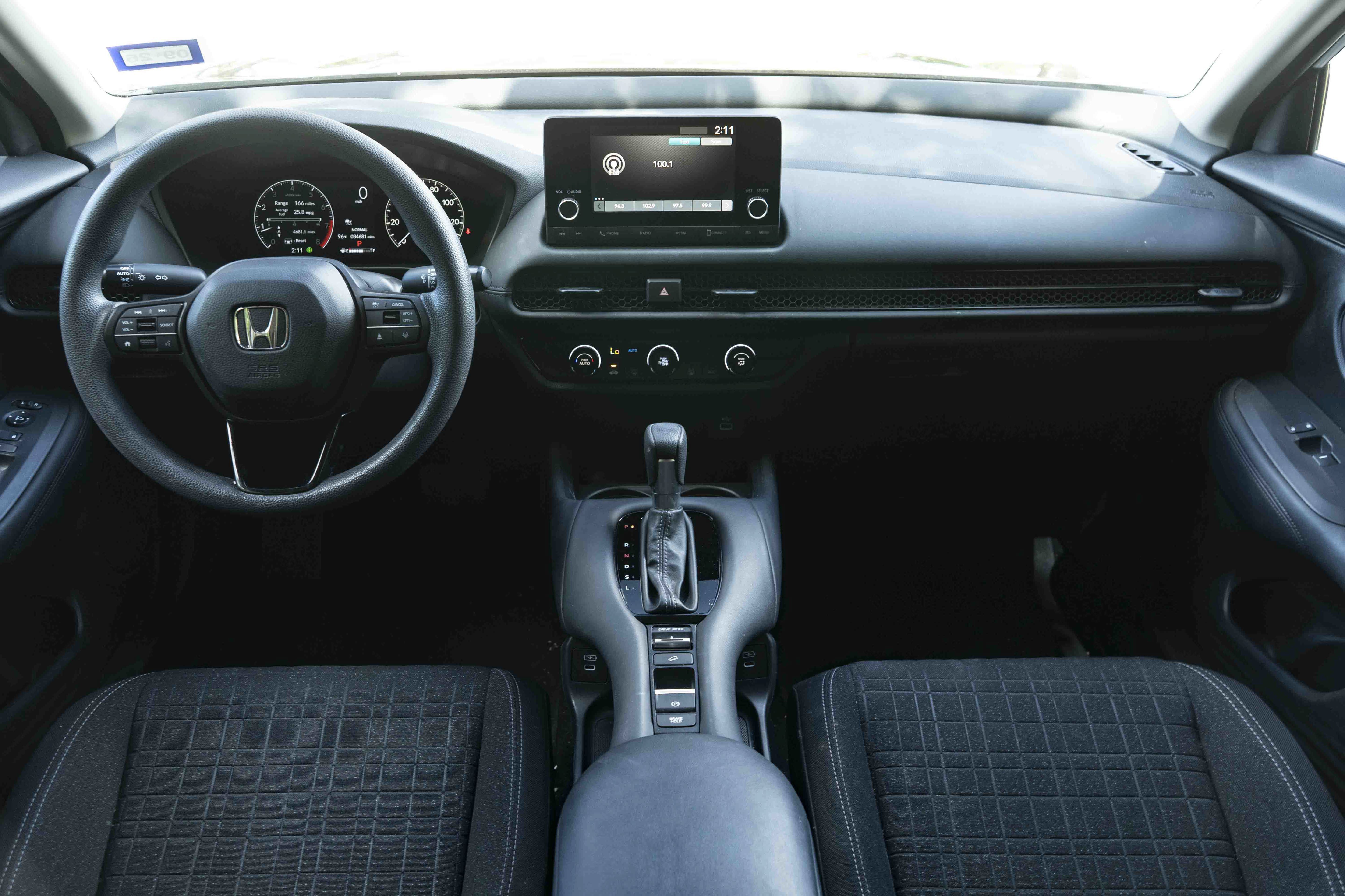 Certified 2024 Honda HR-V LX image 26