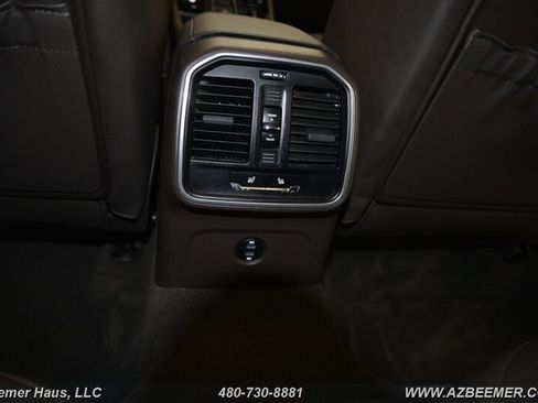 Used 2023 Porsche Macan image 26