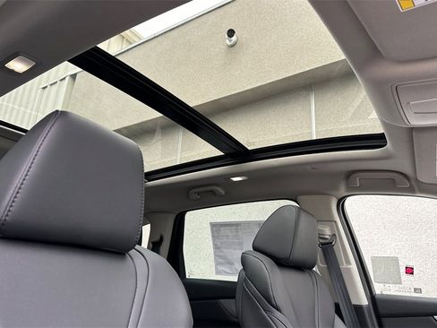 New 2025 Acura MDX FWD image 15