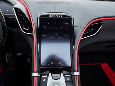 Used 2024 Ferrari Roma Spider image 68