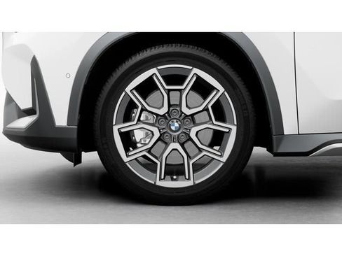 New 2026 BMW X1 xDrive28i w/ Convenience Package AWD/4WD image 8
