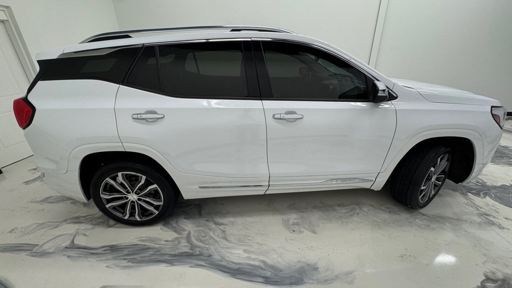 Used 2019 GMC Terrain Denali w/ Driver Alert Package II AWD/4WD image 9