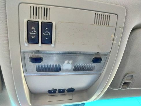 Used 2011 GMC Sierra 3500 SLT image 31