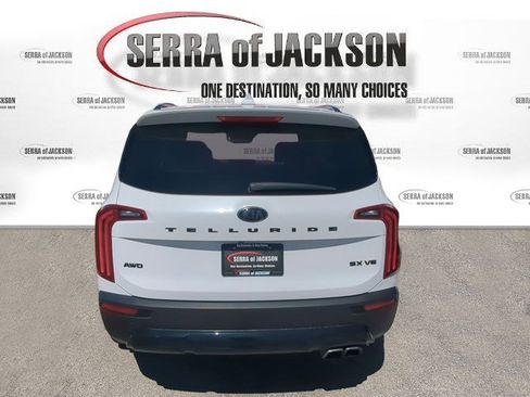 Used 2021 Kia Telluride SX w/ SX Prestige Package image 4