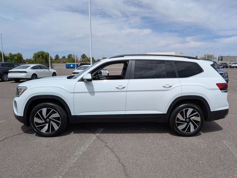 Used 2024 Volkswagen Atlas SE image 10