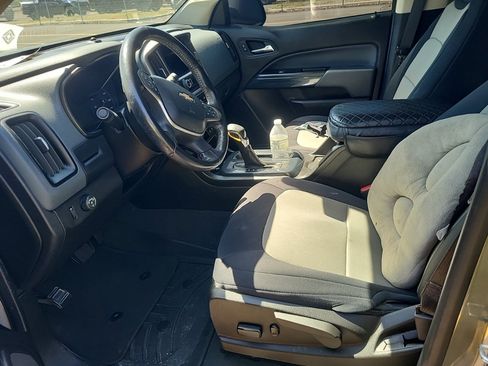 Used 2022 Chevrolet Colorado Z71 RWD image 10