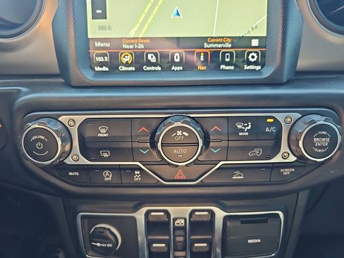 Used 2021 Jeep Wrangler Unlimited Sport w/ Sun And Sound Package AWD/4WD image 25