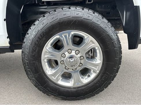Used 2024 RAM 2500 Big Horn w/ Off Road Package AWD/4WD image 43