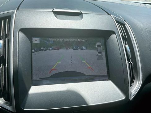 Used 2019 Ford Edge SEL w/ Equipment Group 201A FWD image 20