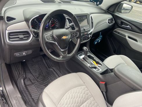 Certified 2019 Chevrolet Equinox LT image 2