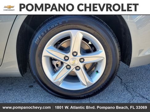 Used 2024 Chevrolet Malibu LT image 9