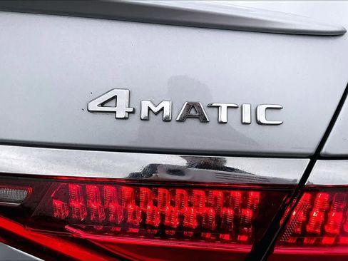 Certified 2022 Mercedes-Benz S 500 4MATIC image 9