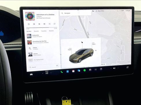 Used 2022 Tesla Model S Plaid image 5